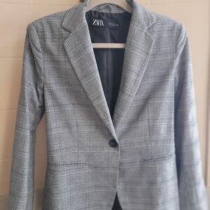 Zara Black and White Checkered Jacket